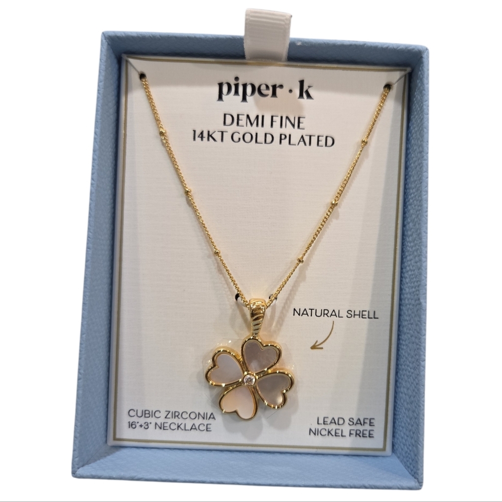 💛▪️Piper  K ▪️Gold Plated Clover  Cubic Zirconia 16in Natural shell Necklace
